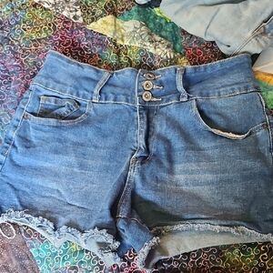 Triple-Button High-Rise Women's Denim Shorts in Blue